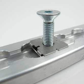 base aero clips visserie M8