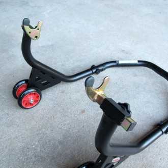 béquille moto avec fourches