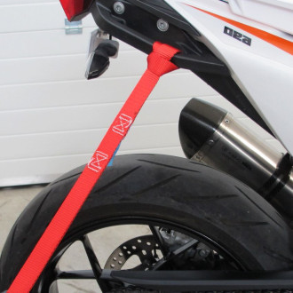 Boucles pour attacher une moto